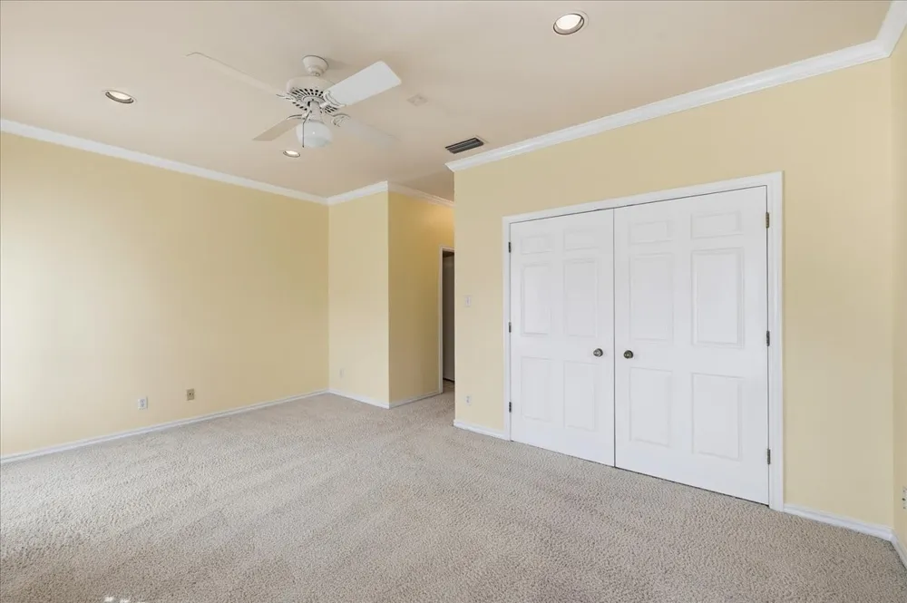 22 One Main Place Benbrook, TX 76126