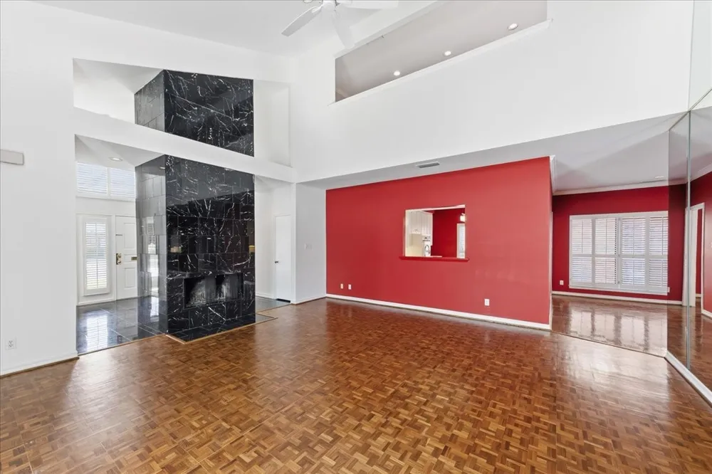 22 One Main Place Benbrook, TX 76126