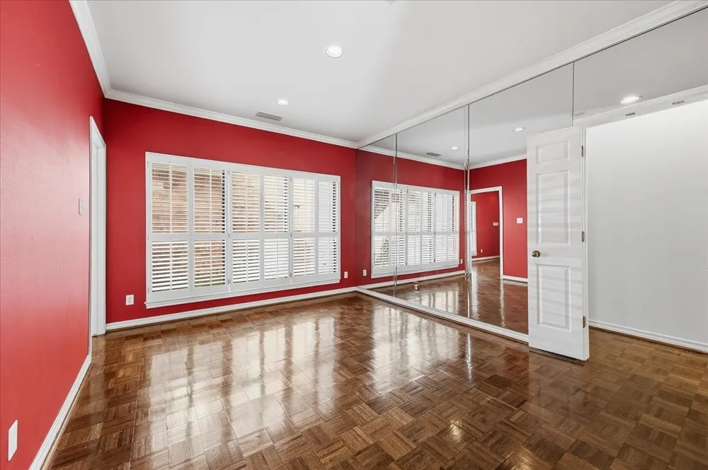 22 One Main Place Benbrook, TX 76126