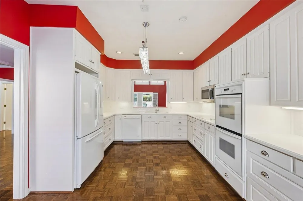22 One Main Place Benbrook, TX 76126