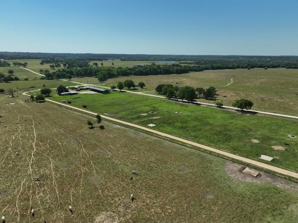 7 Cr 305 Road Navasota, TX 77868