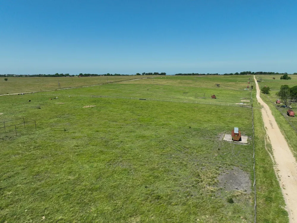 7 Cr 305 Road Navasota, TX 77868