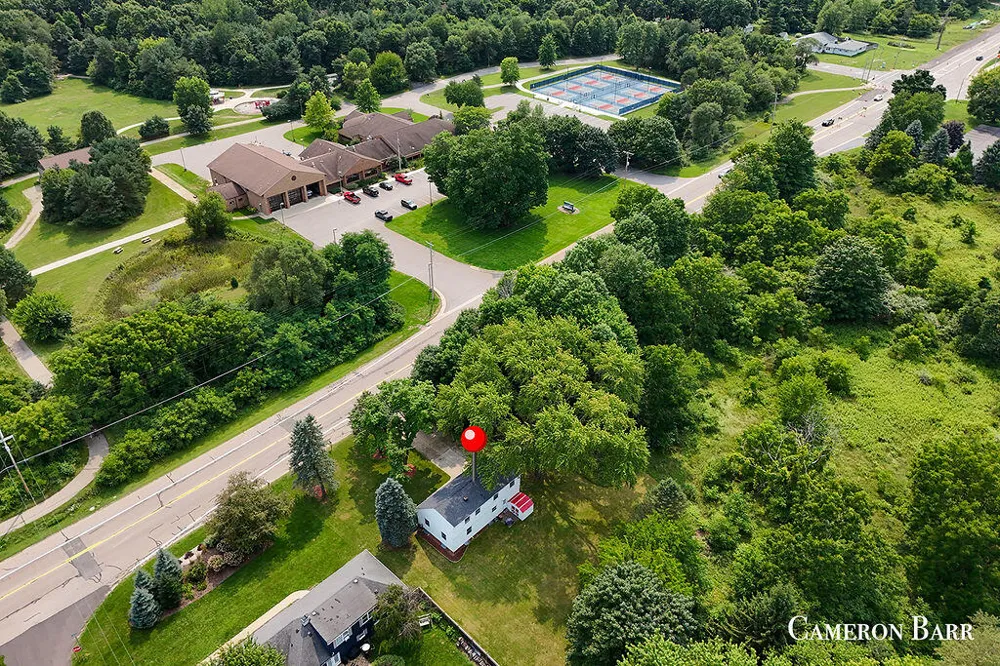 6935 Belding Road NE Rockford, MI 49341