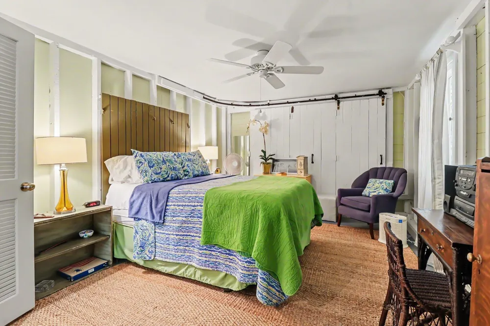 995 Lakeshore Drive #6 Ludington, MI 49431