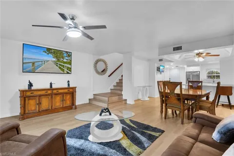 28 Cosmopolitan Drive #16