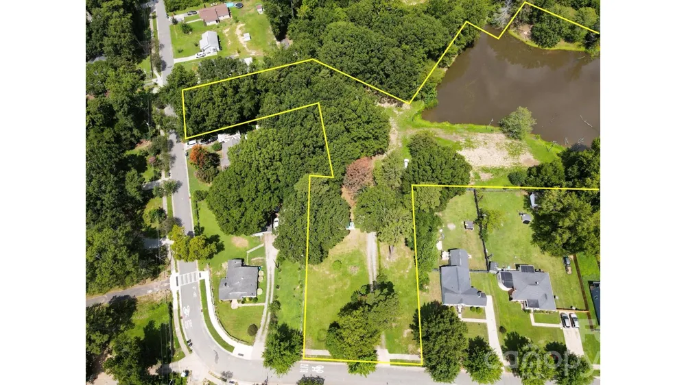 524 Dawn Circle Charlotte, NC 28213