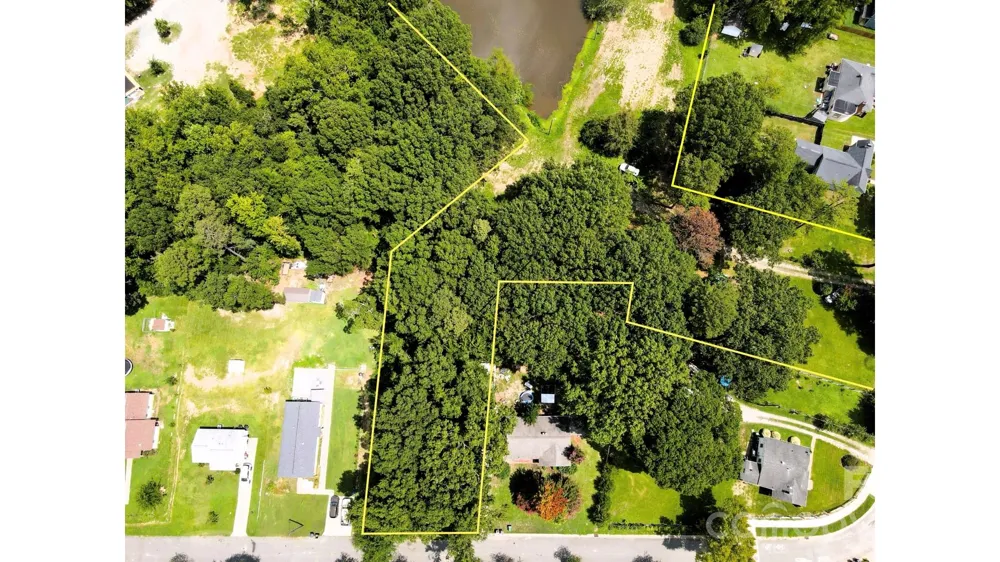 524 Dawn Circle Charlotte, NC 28213