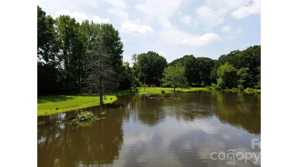 524 Dawn Circle Charlotte, NC 28213