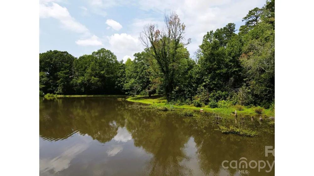 524 Dawn Circle Charlotte, NC 28213