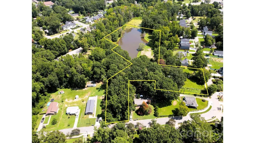 524 Dawn Circle Charlotte, NC 28213