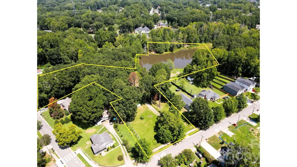 524 Dawn Circle Charlotte, NC 28213