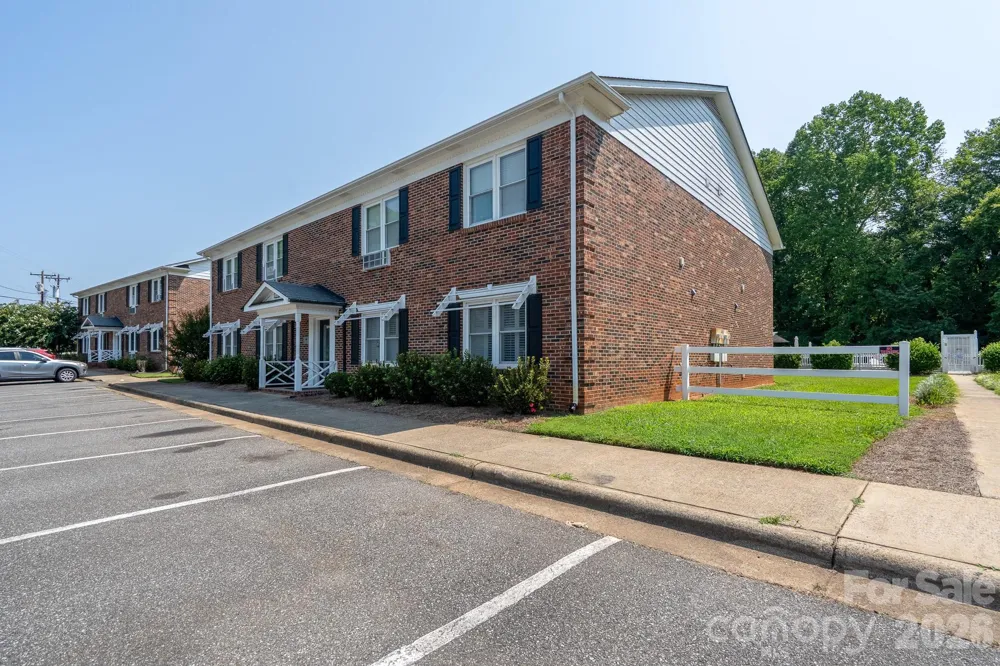 109 Stroupe Road #E Gastonia, NC 28056