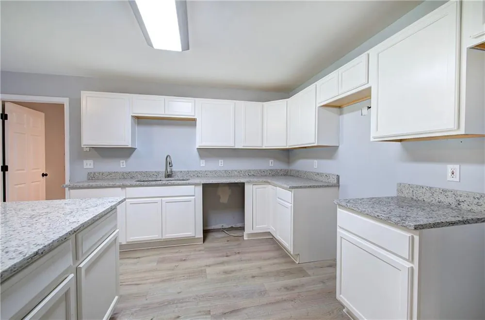 12 Glenabbey Drive NW Cartersville, GA 30120