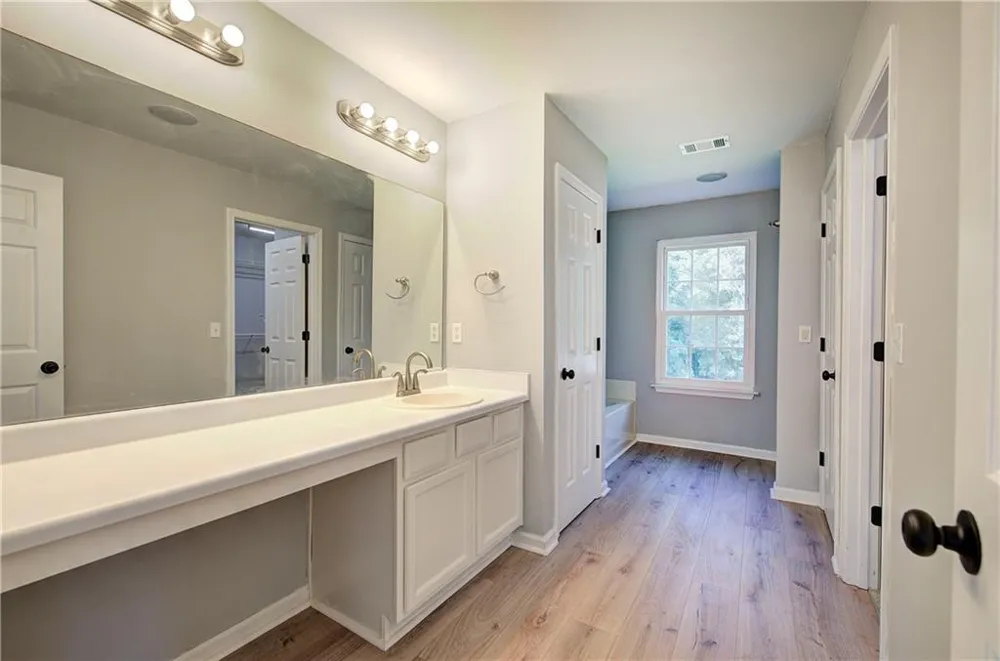 12 Glenabbey Drive NW Cartersville, GA 30120