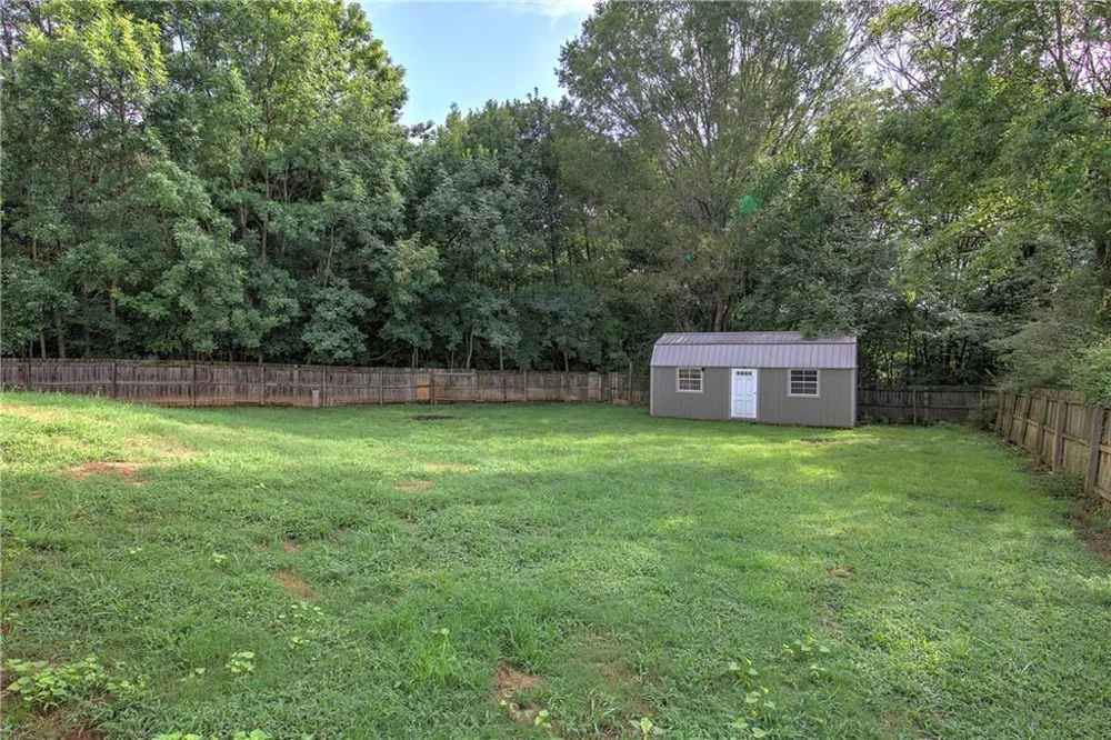 12 Glenabbey Drive NW Cartersville, GA 30120