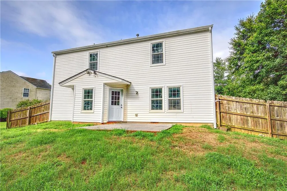 12 Glenabbey Drive NW Cartersville, GA 30120