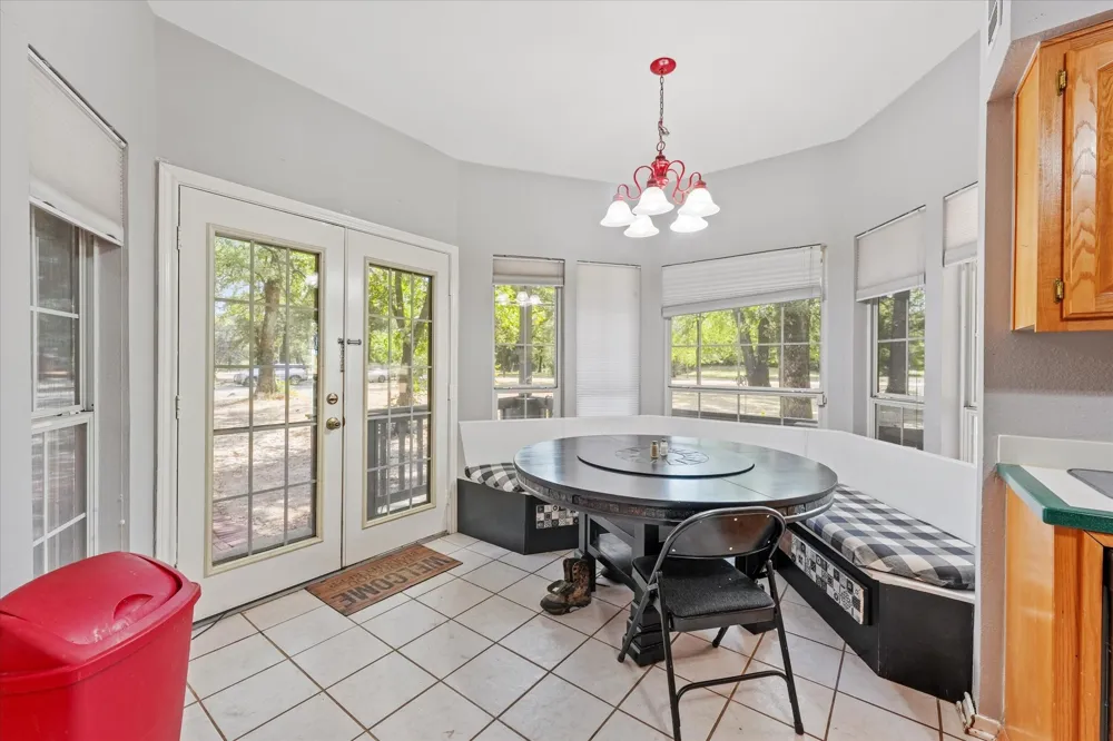 660 Rs County Road 1250 Emory, TX 75440