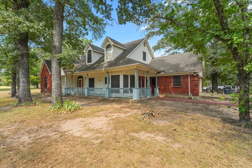 660 Rs County Road 1250 Emory, TX 75440