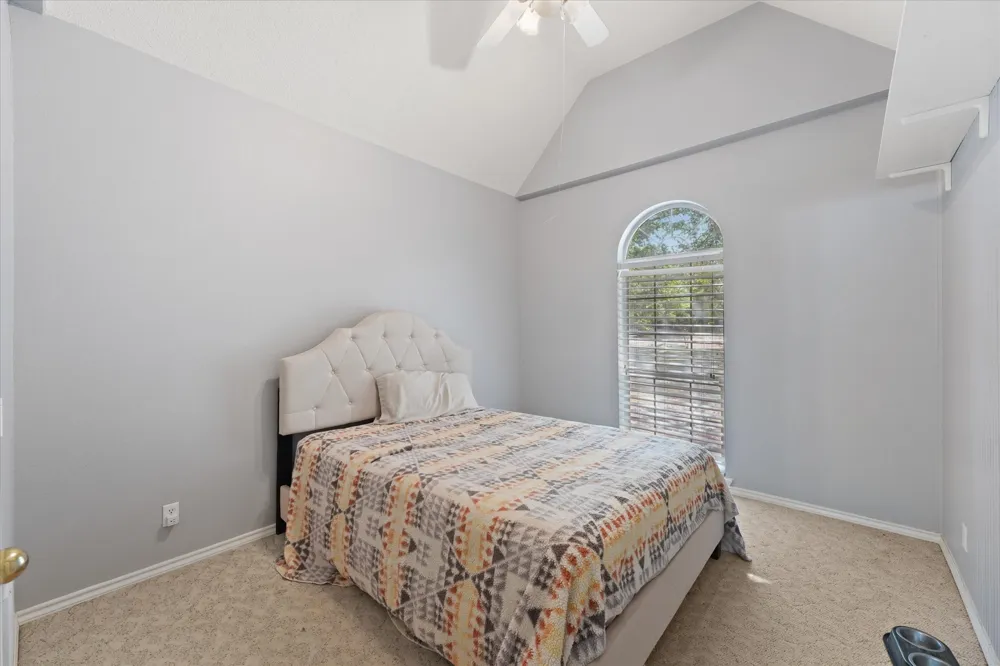 660 Rs County Road 1250 Emory, TX 75440