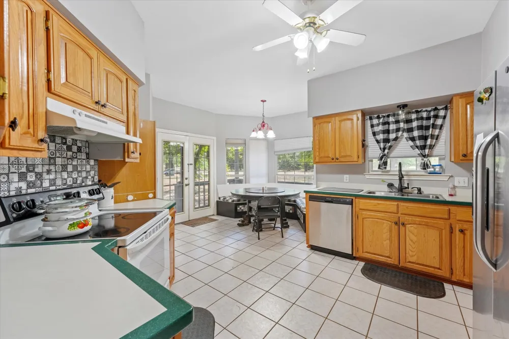 660 Rs County Road 1250 Emory, TX 75440