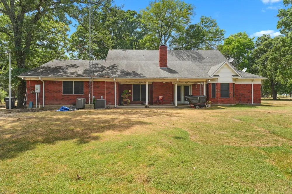660 Rs County Road 1250 Emory, TX 75440
