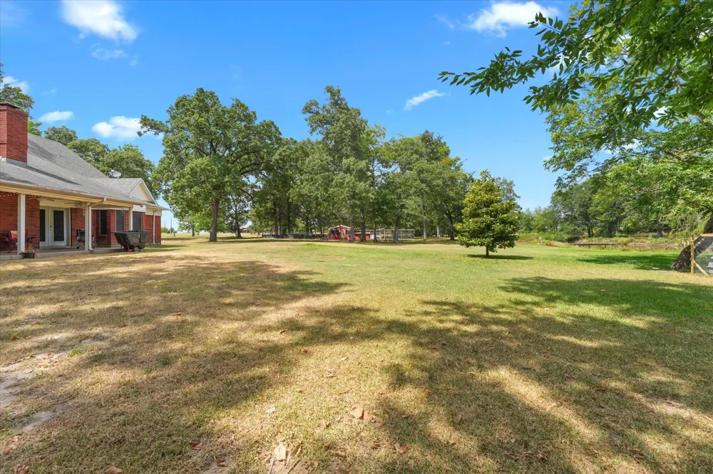 660 Rs County Road 1250 Emory, TX 75440