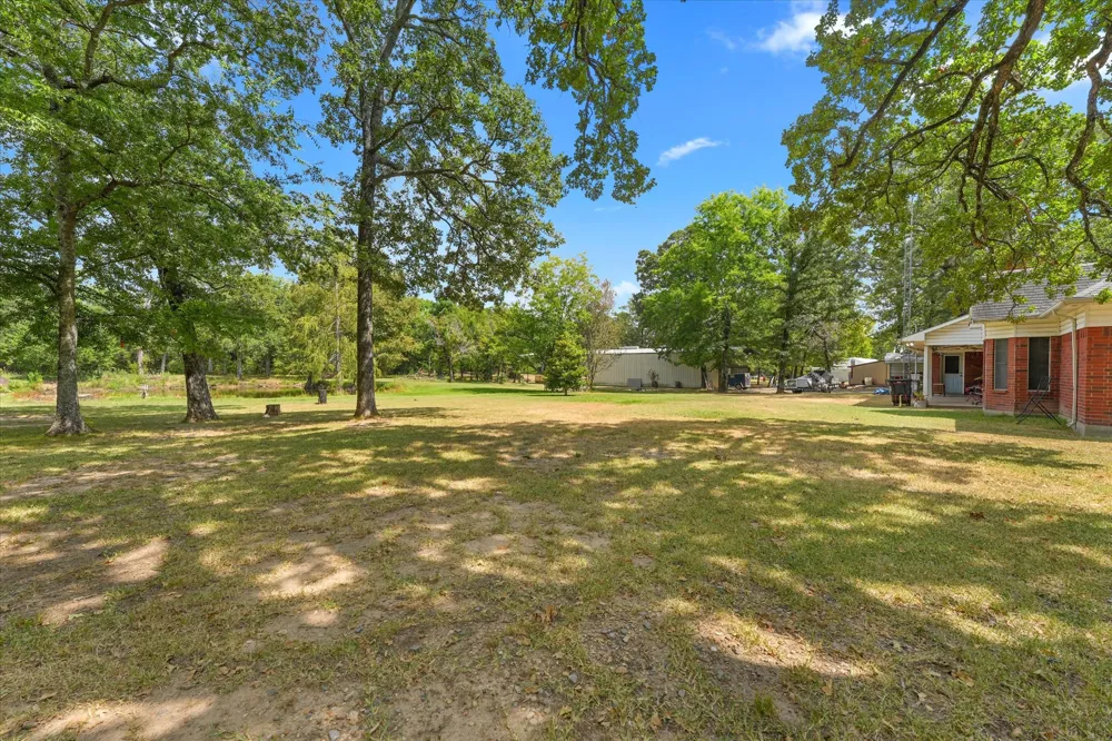 660 Rs County Road 1250 Emory, TX 75440