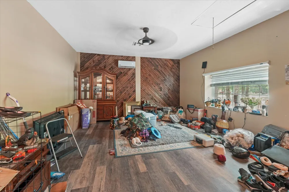 660 Rs County Road 1250 Emory, TX 75440