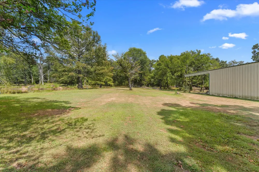 660 Rs County Road 1250 Emory, TX 75440