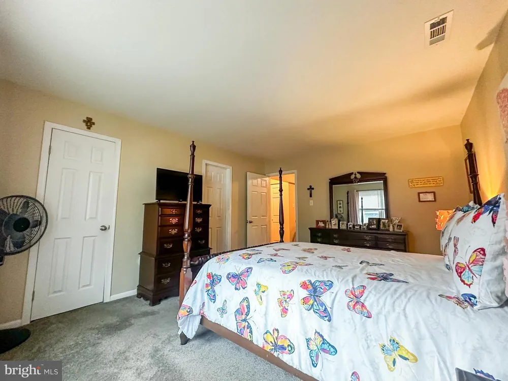 15 SCOTCH PINE DRIVE Little Egg Harbor, NJ 08087