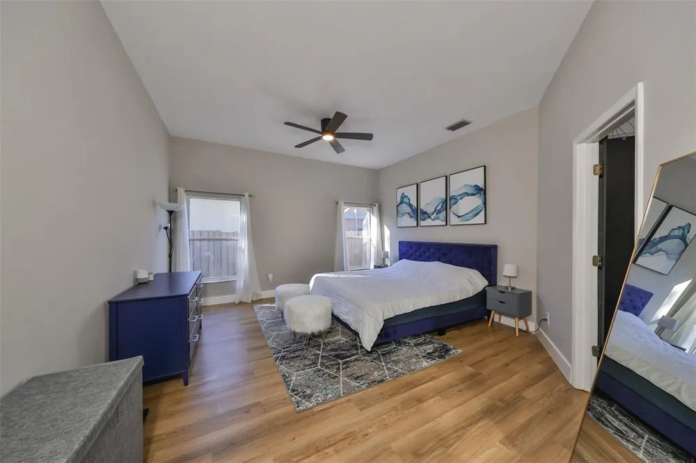 9309 HAMPSHIRE PARK DRIVE Tampa, FL 33647