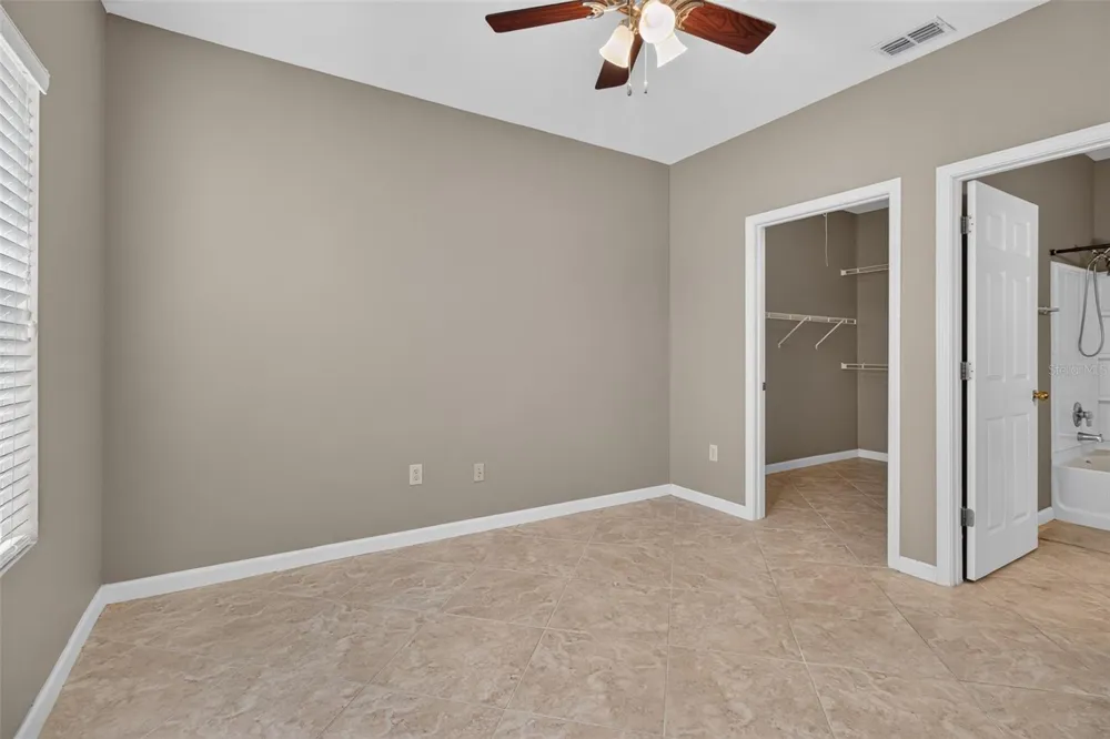 10764 70TH AVENUE #1304 Seminole, FL 33772