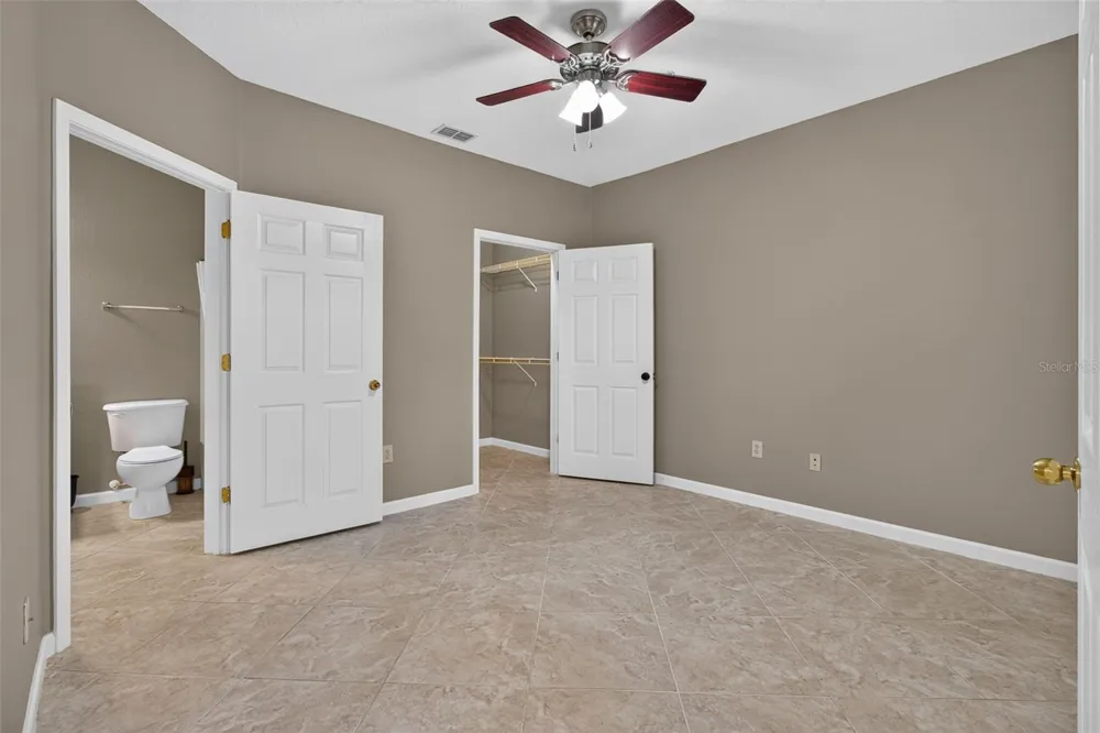 10764 70TH AVENUE #1304 Seminole, FL 33772