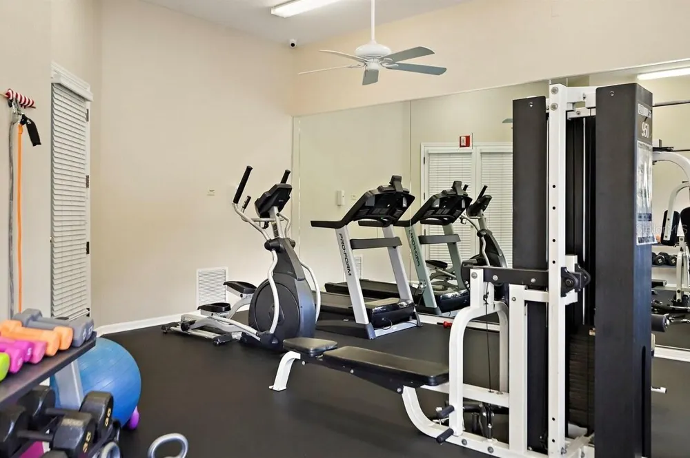 10764 70TH AVENUE #1304 Seminole, FL 33772
