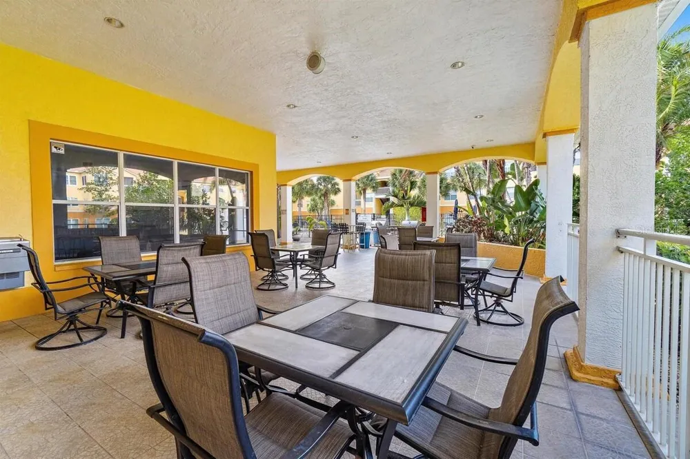 10764 70TH AVENUE #1304 Seminole, FL 33772