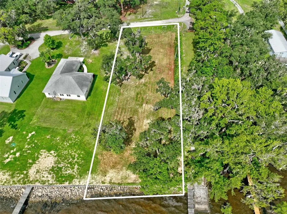 100 SANDRA LANE Crescent City, FL 32112