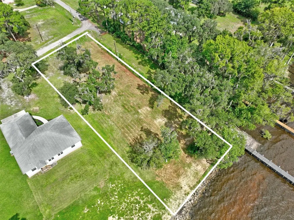 100 SANDRA LANE Crescent City, FL 32112