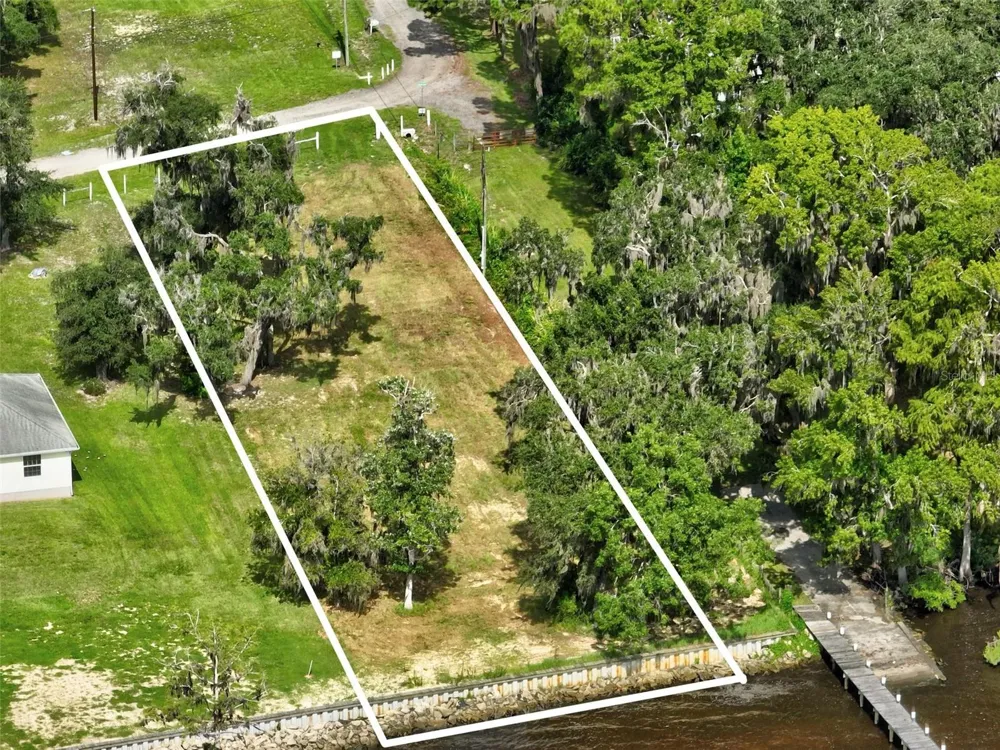 100 SANDRA LANE Crescent City, FL 32112