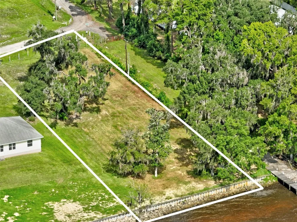 100 SANDRA LANE Crescent City, FL 32112