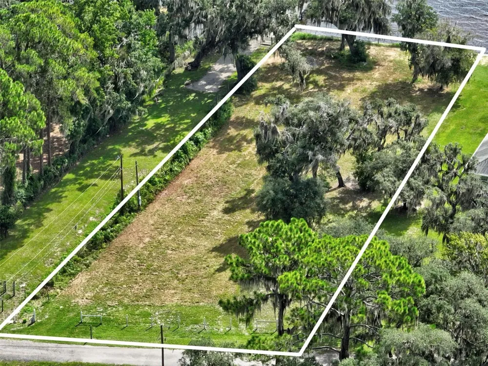 100 SANDRA LANE Crescent City, FL 32112