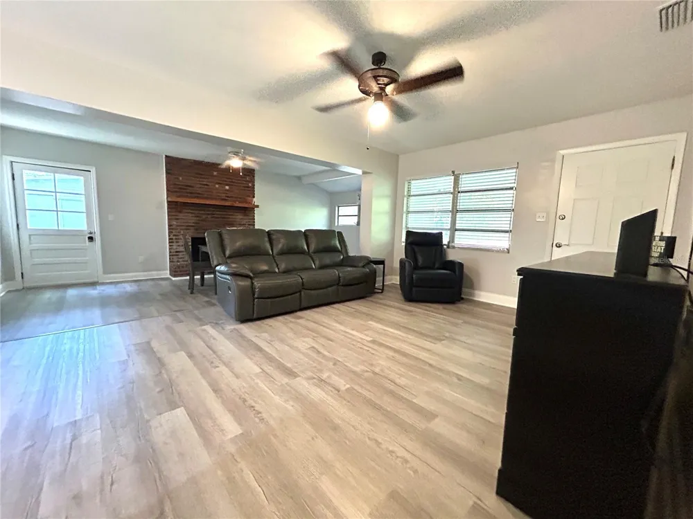 3919 SW 21ST STREET Gainesville, FL 32608