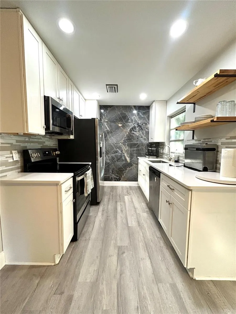 3919 SW 21ST STREET Gainesville, FL 32608