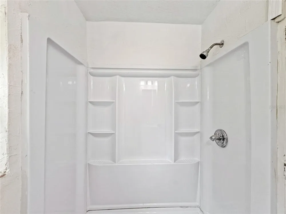 642 20TH STREET Orlando, FL 32805