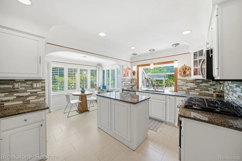 4174 Meyers Road Independence Charter Township, MI 48329