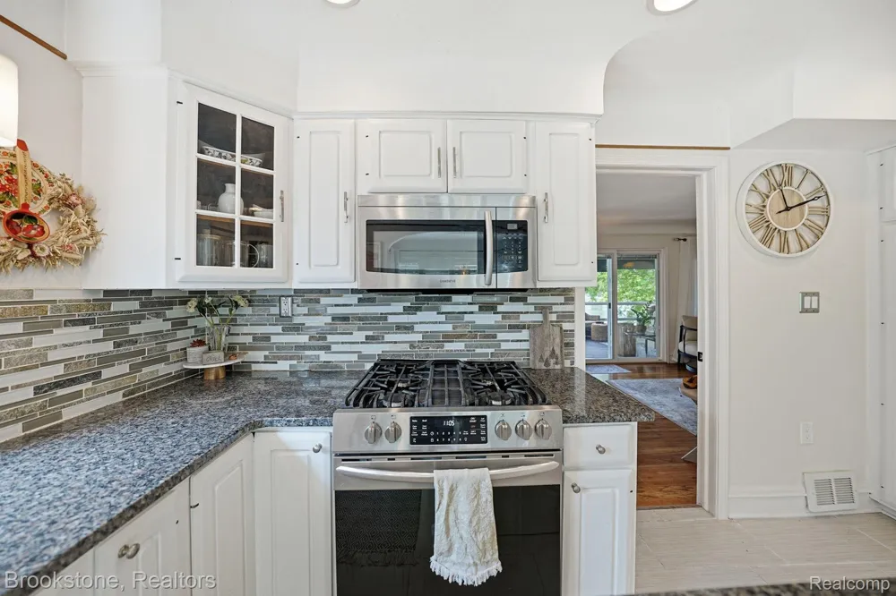4174 Meyers Road Independence Charter Township, MI 48329