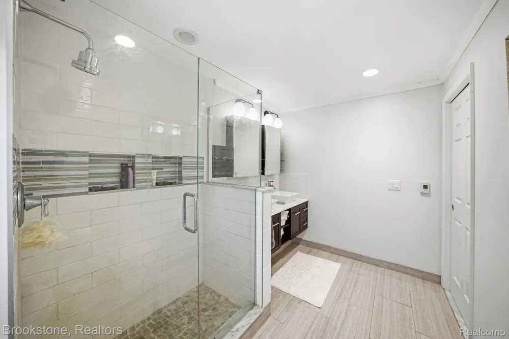 4174 Meyers Road Independence Charter Township, MI 48329