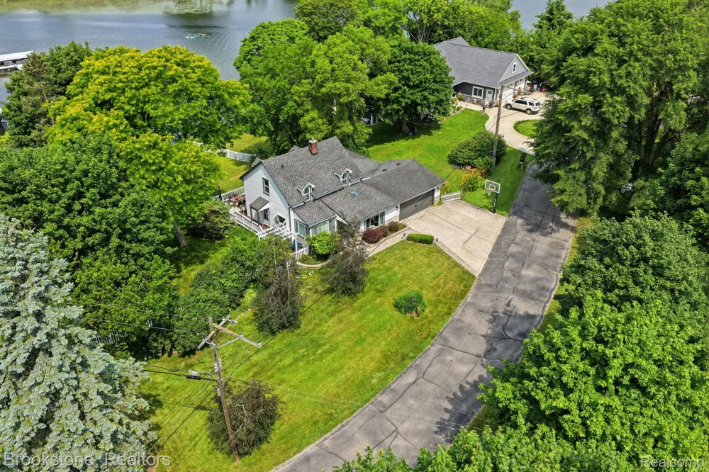 4174 Meyers Road Independence Charter Township, MI 48329