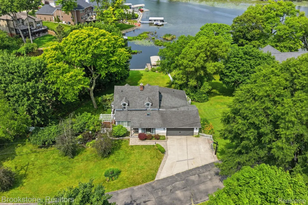 4174 Meyers Road Independence Charter Township, MI 48329