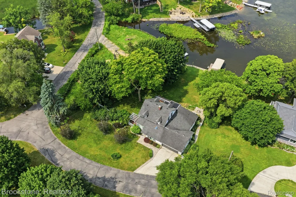 4174 Meyers Road Independence Charter Township, MI 48329
