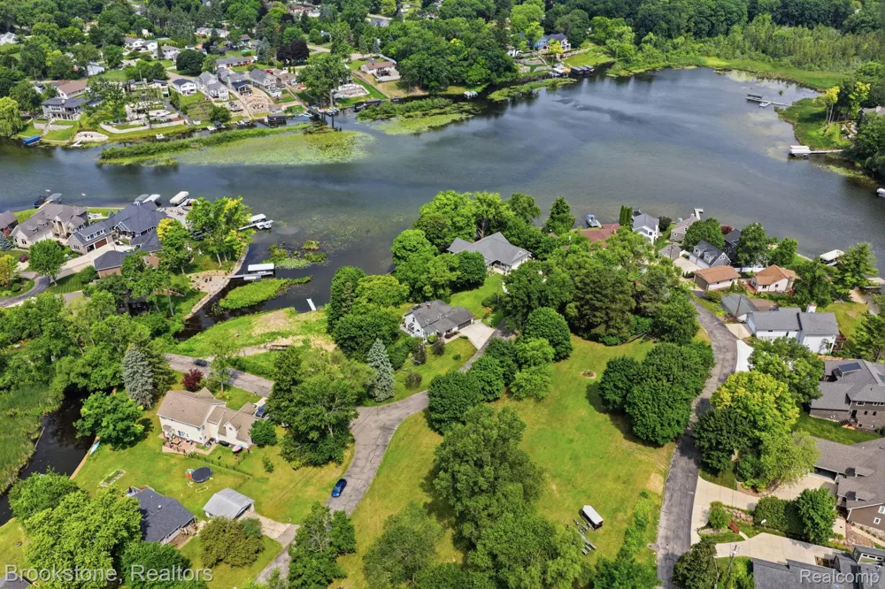 4174 Meyers Road Independence Charter Township, MI 48329